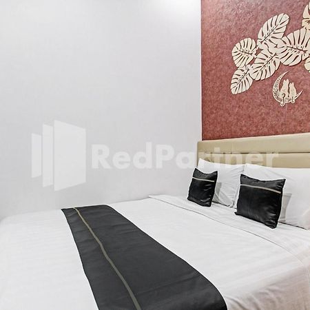 Hotel House N Coffee 55 Temanggung Redpartner Esterno foto
